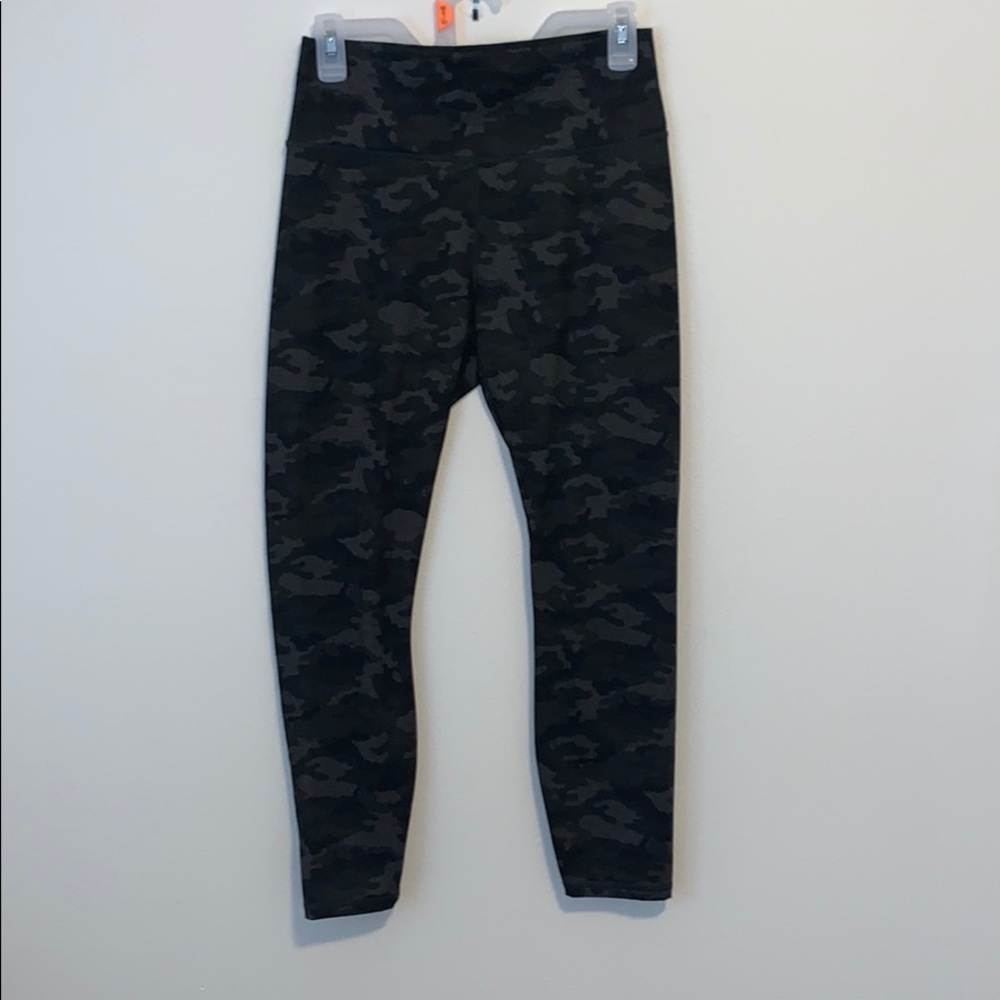 Fabletics powerhold leggings